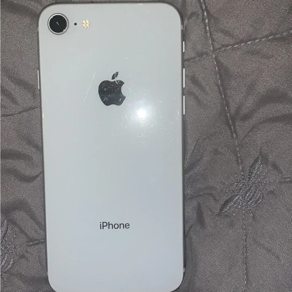iPhone 8
